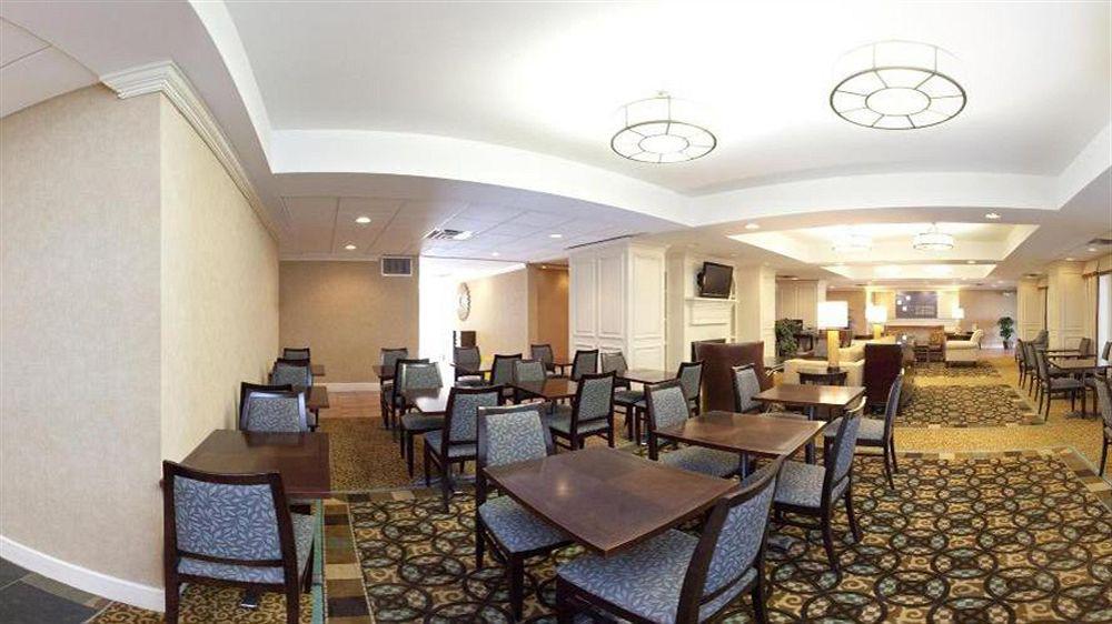 Holiday Inn Express Indianapolis Airport By Ihg Plainfield Esterno foto