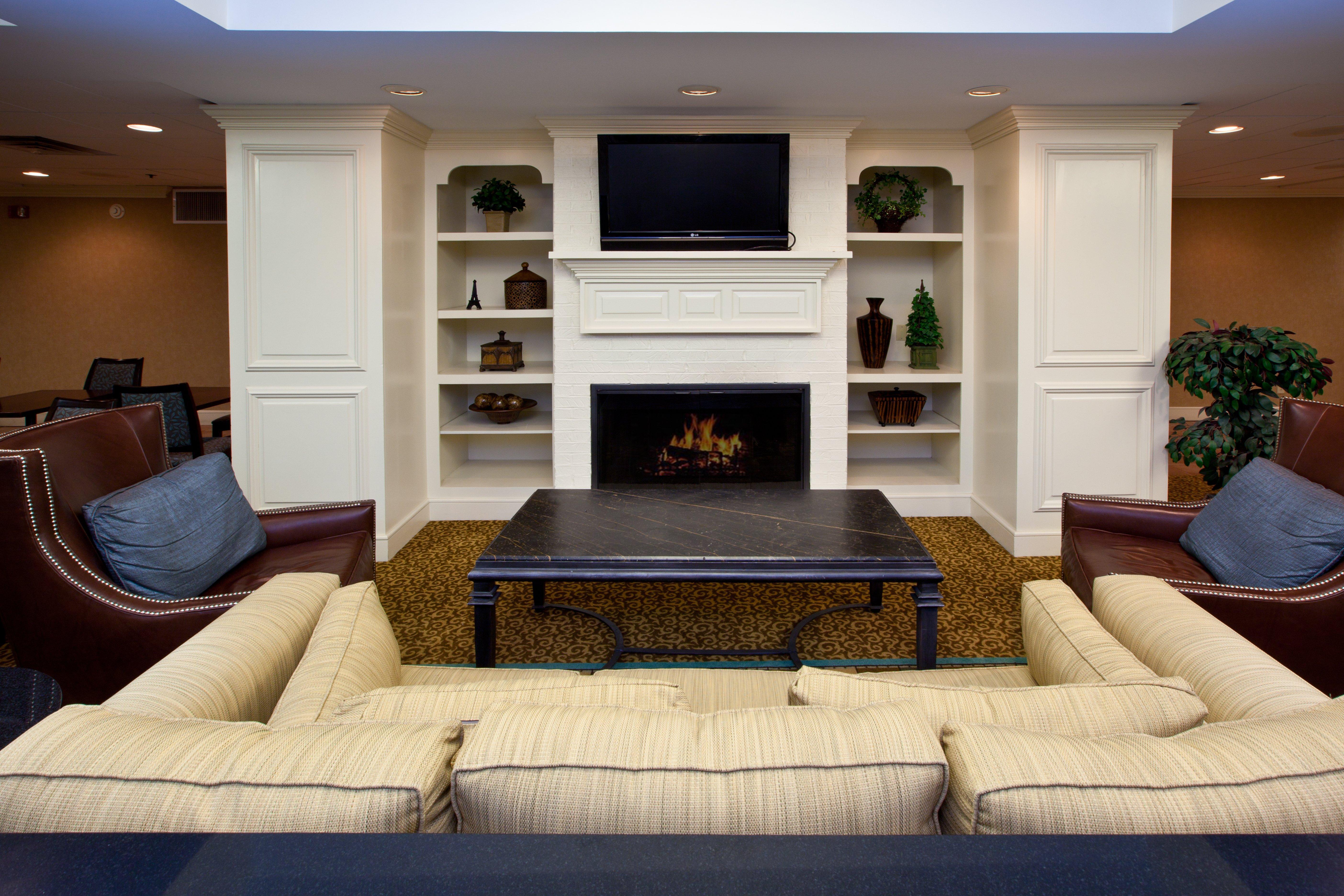 Holiday Inn Express Indianapolis Airport By Ihg Plainfield Esterno foto