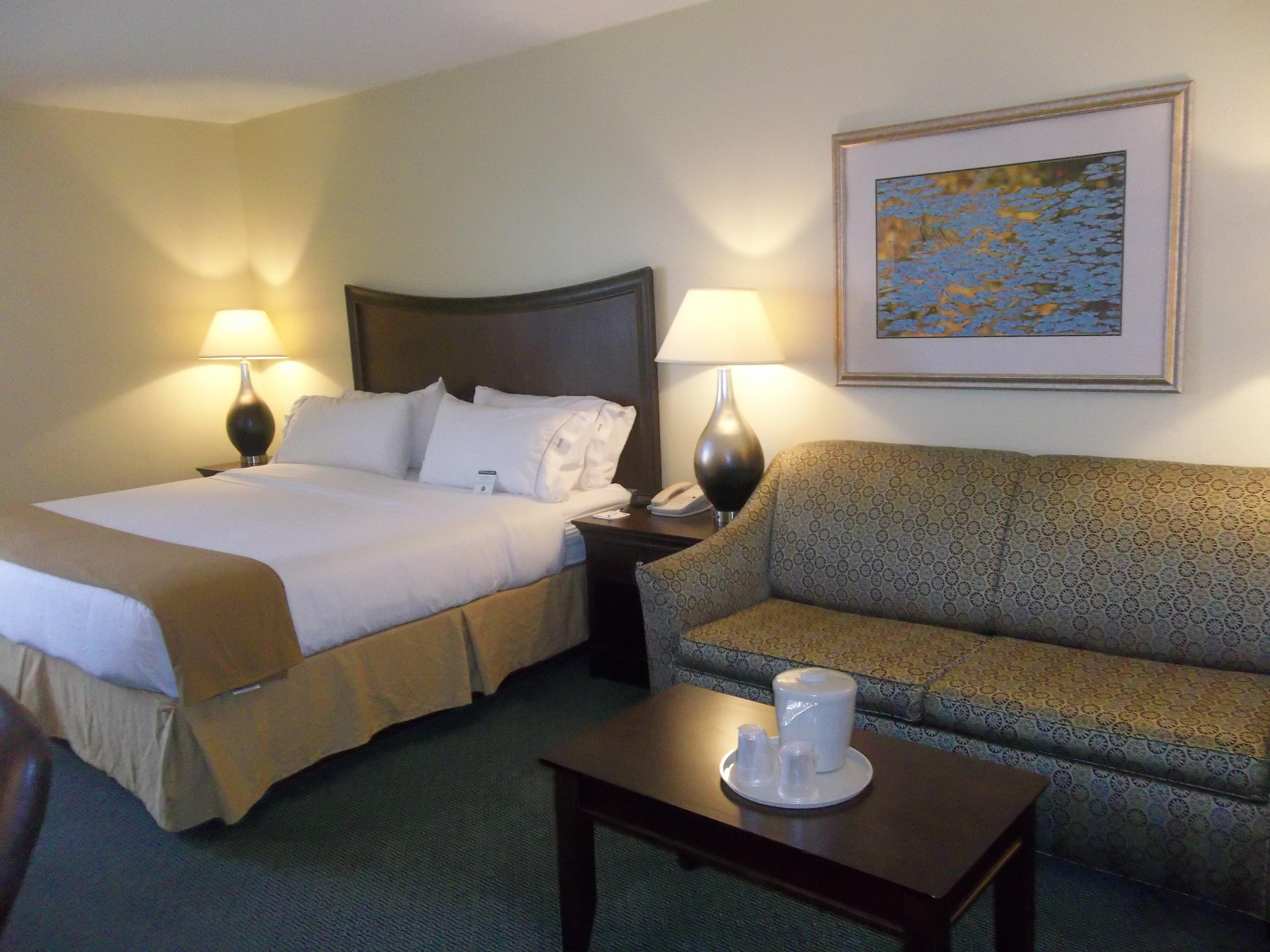 Holiday Inn Express Indianapolis Airport By Ihg Plainfield Esterno foto